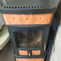 stufa a legna lincar perfettamente funzionante 
