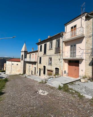 San Giovanni in Galdo-casa cielo/terra di 147mq