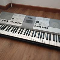 Tastiera Yamaha PSR e413