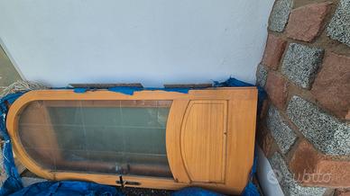 Porta vetrata con telaio pronto al montaggio