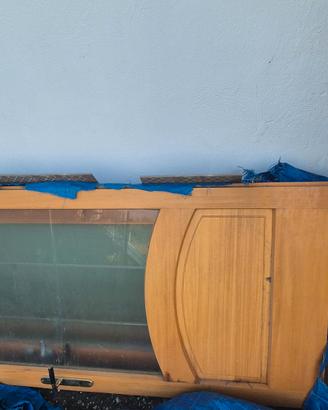 Porta vetrata con telaio pronto al montaggio