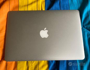 Macbook Air 2017 - i5 - 8GB Ram - 500GB SSD