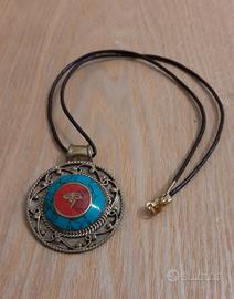 Collana donna,creazione artigianale,con ciondolo. 