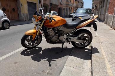 Honda hornet 600