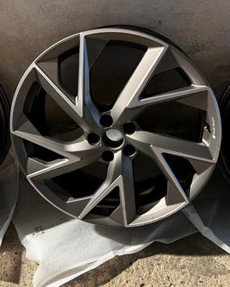 Set di cerchioni Audi Sport da 21 pollici