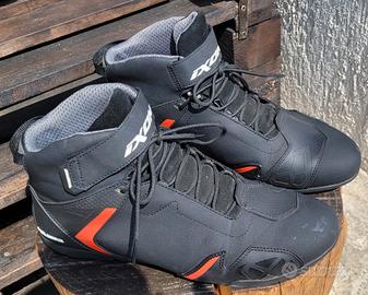 Scarpe moto ixon numero 45