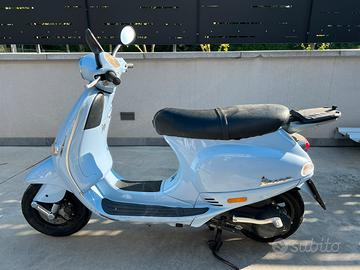 Vespa 150 Anno 2001