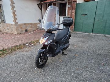 Kymco Agility 200i "SOLO 6.500 km" Parabrezza, B