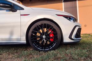 cerchi 19 pollici vw golf gti 8 fondmetal 