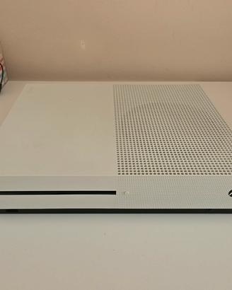 XBOX ONE S 1TB