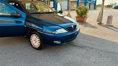 Lancia Y