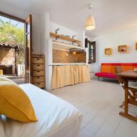 Monolocale arancio 4 posti Favignana