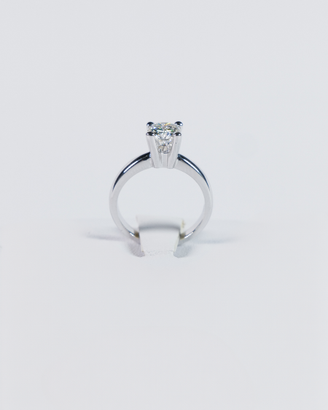 Solitario in oro bianco con diamante