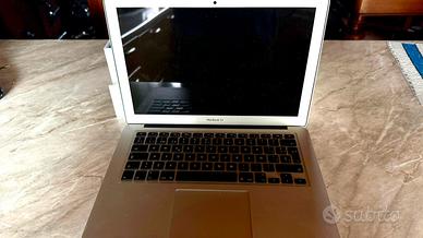 Macbook air 2017 (13 pollici) intel i5 256 gb