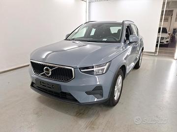 VOLVO XC40 1.5 T2 129CV 6M. ESSENTIAL ( FARI LED -