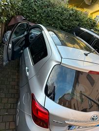 Toyota yaris hybrid 1,5 style