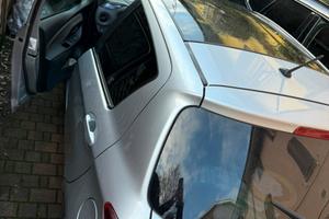 Toyota yaris hybrid 1,5 style