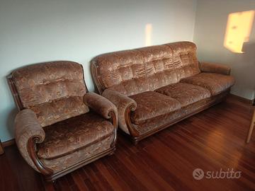 divano 3 posti e due poltrone 