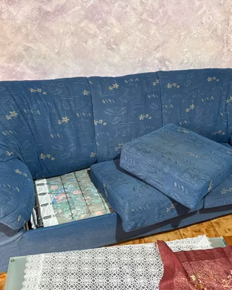 Divano tre posti letto matrimoniale