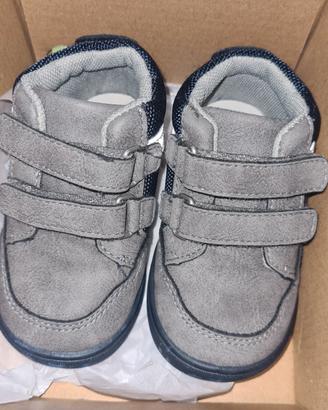 abbigliamento 9-12 mesi e scarpine