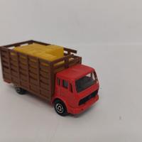 camioncino giocattolo 
