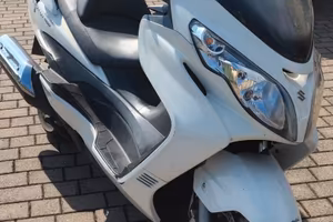 Suzuki Burgman 400