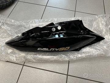 FIANCO POSTERIORE DESTRO KYMCO AGILITY 50 R10-R12