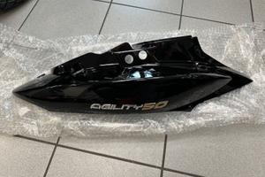 FIANCO POSTERIORE DESTRO KYMCO AGILITY 50 R10-R12