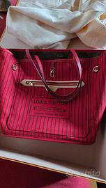 Louis Vuitton Neverfull Bandoulière Inside Out MM