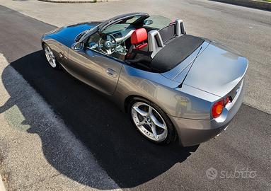 BMW Z4 (E85) 2003 3.0i 231cv 6 cilindri stock