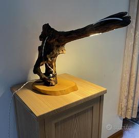 Lampada LED in legno