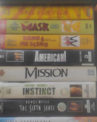 cartoni Disney e film azione in VHS e qualche dvd