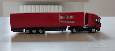 Autoarticolato Iveco Stralis scala 1/87