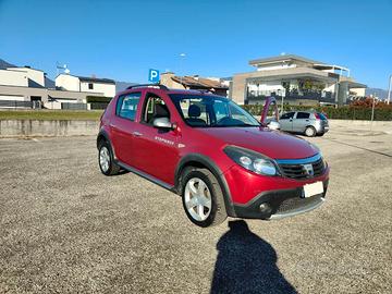 Dacia Sandero Stepway 1,6 Benzina