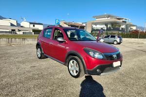 Dacia Sandero Stepway 1,6 Benzina