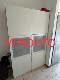 Mobile Ikea modello BESTA