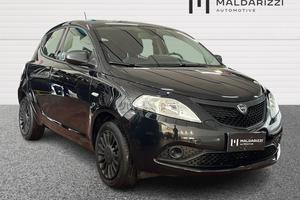 LANCIA Ypsilon 1.0 firefly hybrid Silver s&s 70c