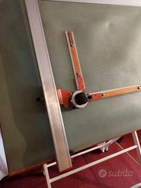 Tavolo disegno tecnigrafo