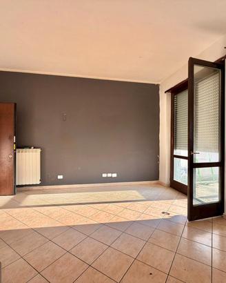 Zona Capretta - Trilocale con giardino e garage