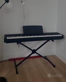 Yamaha piano digitale p143