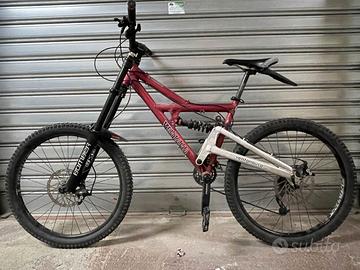 Ventana El Chamuco freeride / DH26”  Marzocchi 888