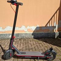 Monopattino elettrico  XIAOMI M365