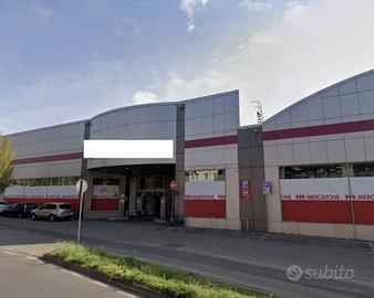 Immobile in asta di 3922 m² con 1 locale a Seregno