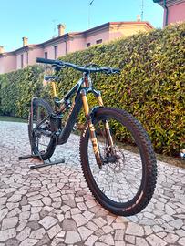 Amflow pl carbon pro  tg M praticamente nuova 