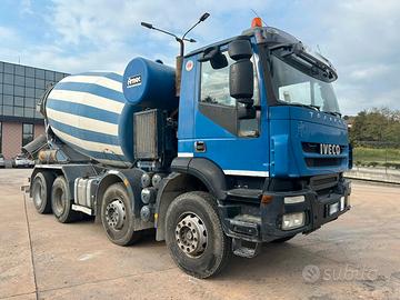 Autobetoniera Iveco Trakker 450 euro 5