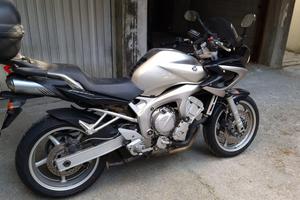 Yamaha Fazer 600