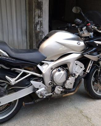 Yamaha Fazer 600