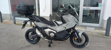 Honda X-ADV PROMO KIT BAULE OMAGGIO