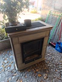 Stufa a legna in ghisa