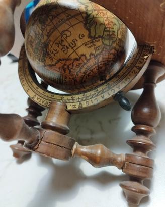 Mappamondo in legno anni 1945/50